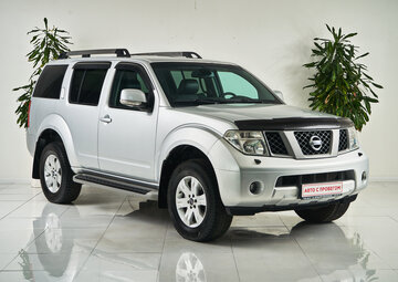 Nissan Pathfinder Вид 3
