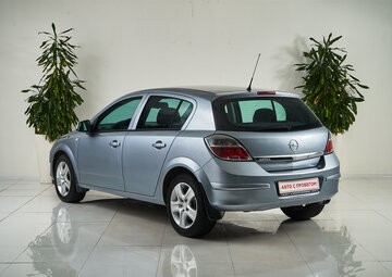 Opel Astra Вид 4