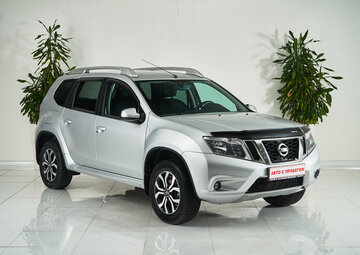 Nissan Terrano Вид 3