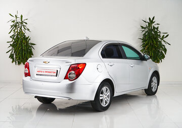 Chevrolet Aveo Вид 5