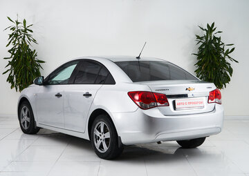 Chevrolet Cruze Вид 4