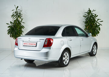 Daewoo Gentra Вид 5