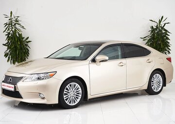 Lexus ES Вид 1