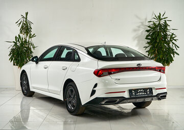 Kia K5 Вид 4