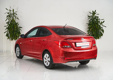 Hyundai Solaris Вид 4