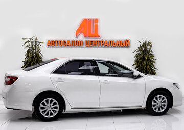Toyota Camry Вид 4