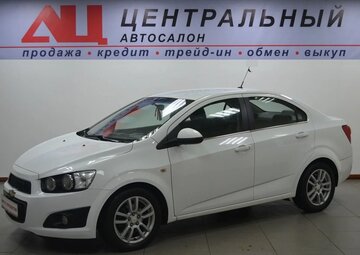 Chevrolet Aveo Вид 1