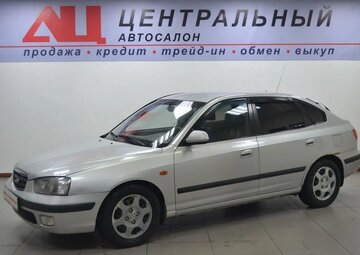Hyundai Elantra Вид 1