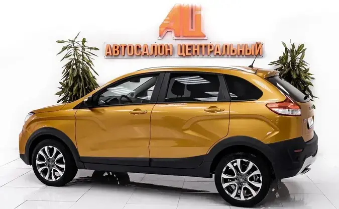 Lada XRAY